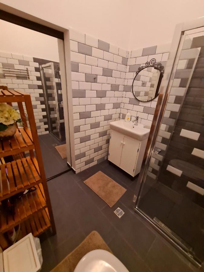 Zig Zag Apartment 4- Old Town Constanta Luaran gambar